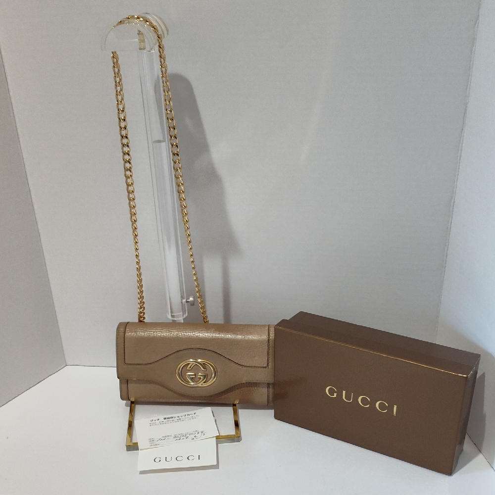 Gucci Beige Leather Wallet